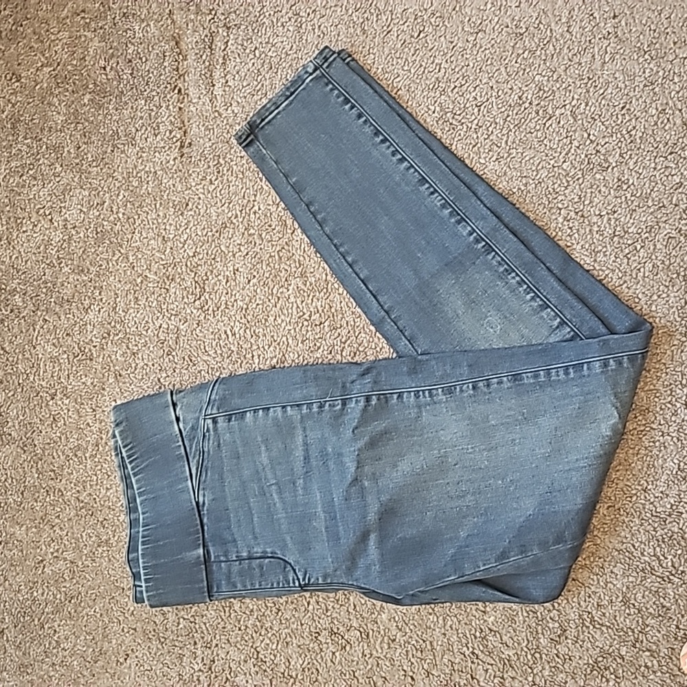 GUESS Jeans "The Perfect Pull On"